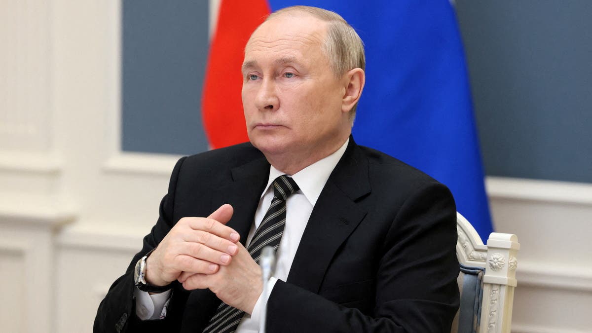 بوتين-يوقع-مرسوماً-يحدد إجراءات-مؤقتة-للوفاء-بالتزامات-الدين-الخارجي
