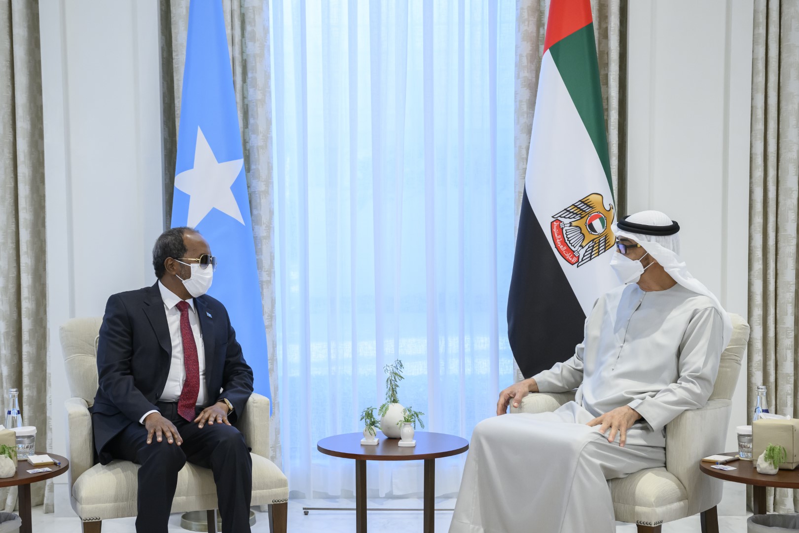 رئيس-الدولة-يؤكد-دعم-الإمارات-كل-ما-يحقق-السلام-والاستقرار-والتنمية-للشعب-الصومالي