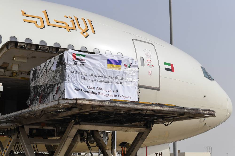 الإمارات-ترسل-طائرة-إمدادات-غذائية-لدعم-اللاجئين-الأوكرانيين-في-بلغاريا