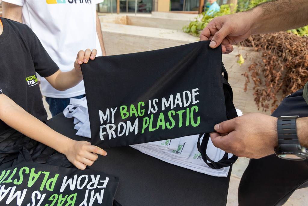 دبي-تحوّل-أكياس-البلاستيك-إلى-«مستدامة»