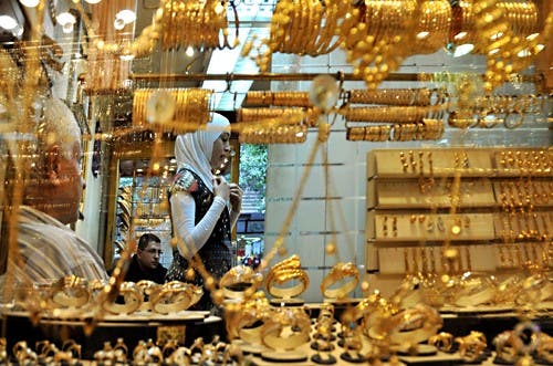 تضاعفت 103 مرات خلال 3 عقود.. هل أسعار الذهب منطقية في السوق المصرية؟ 