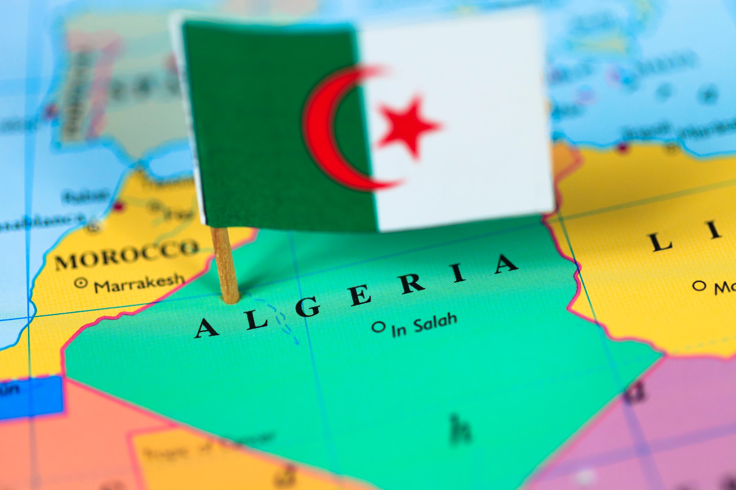 اعتباراً من اليوم.. الجزائر تحظر كل الواردات من إسبانيا