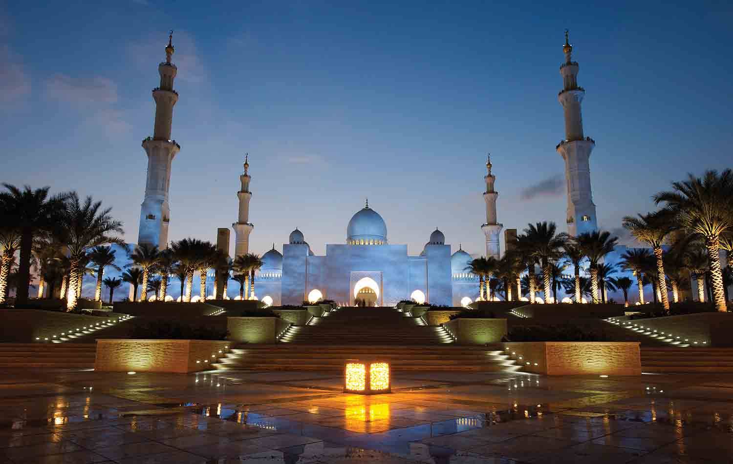 جامع-الشيخ-زايد-الكبير-وجهة-ثقافية-مثالية-للزوار-خلال-عيد-الأضحى