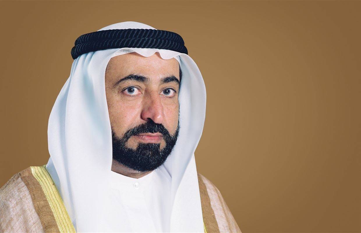 حاكم-الشارقة-يعزي-ملك-البحرين-في-وفاة-مثايل-آل-خليفة