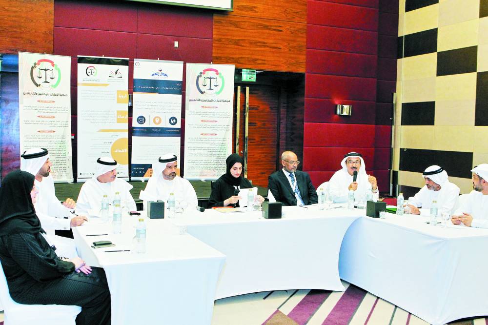 جمعية-الإمارات-للمحامين-والقانونيین-تنظم-ملتقى-شهرياً-لأعضائها