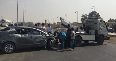 إصابة-شخص-صدمته-سيارة-أثناء-عبوره-طريق-الإسكندرية-الصحراوى