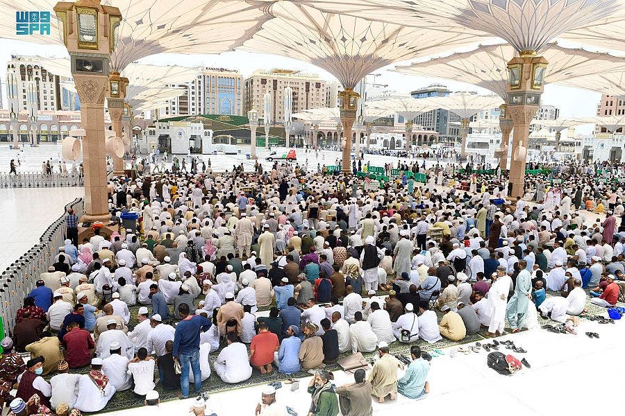 الجمعة في المسجد النبوي