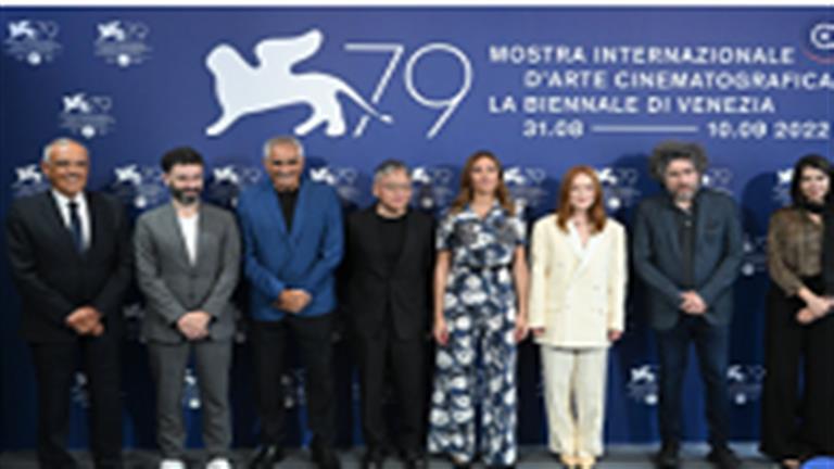 انطلاق-مهرجان-فينيسيا-السينمائي-2022-(صور)