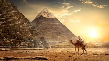 مصر-تسمح-للسائحين-بالتصوير-الشخصي-للأماكن-العامة-دون-تصاريح-مُسبقة