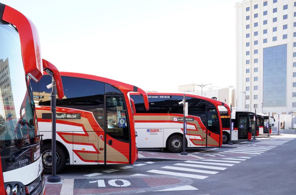 «طرق-دبي»-تستأنفُ-تشغيل-خط-الحافلات-من-ابن-بطوطة-إلى-شعبية-مصفّح-بأبوظبي
