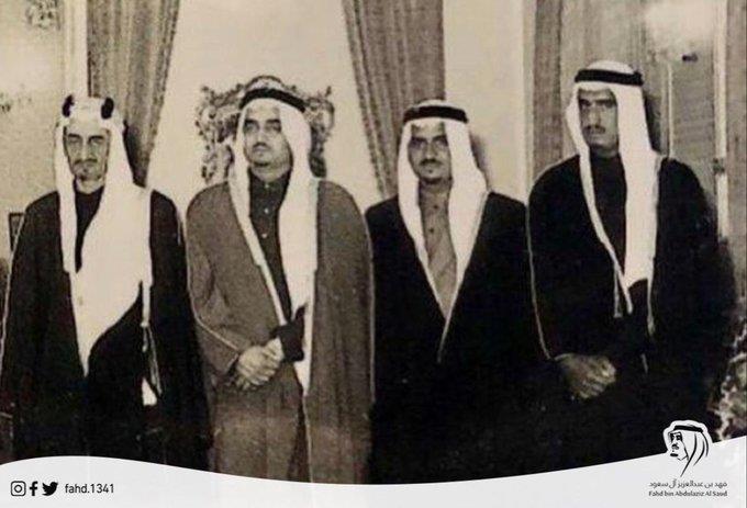 بينهم-الملك-سلمان.-صورة-تاريخية-تضم-ثلاثة-من-ملوك-السعودية