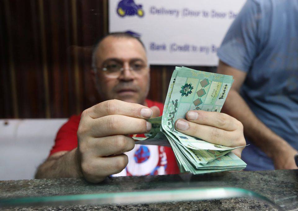 الليرة-تنتعش-بعد-قرار-مصرف-لبنان-وقف-شراء-الدولار-عبر-منصّة-«صيرفة»