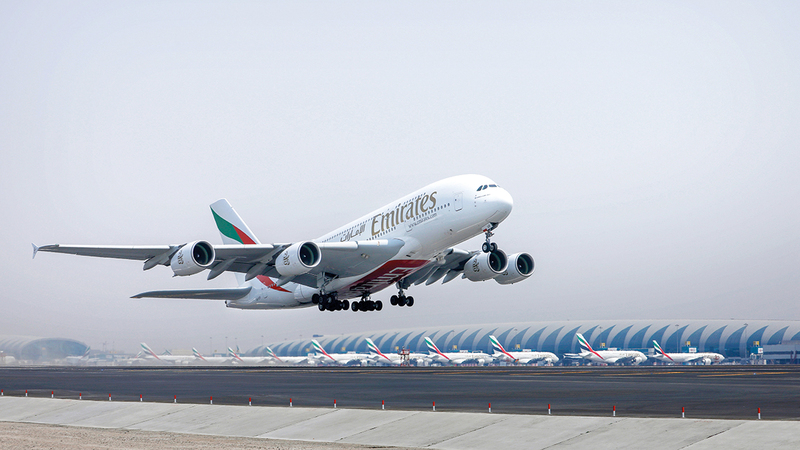 سكاي-واردز-طيران-الإمارات-يقدم-عروضًا-بآلاف-الأميال-في-موسم-العطلات