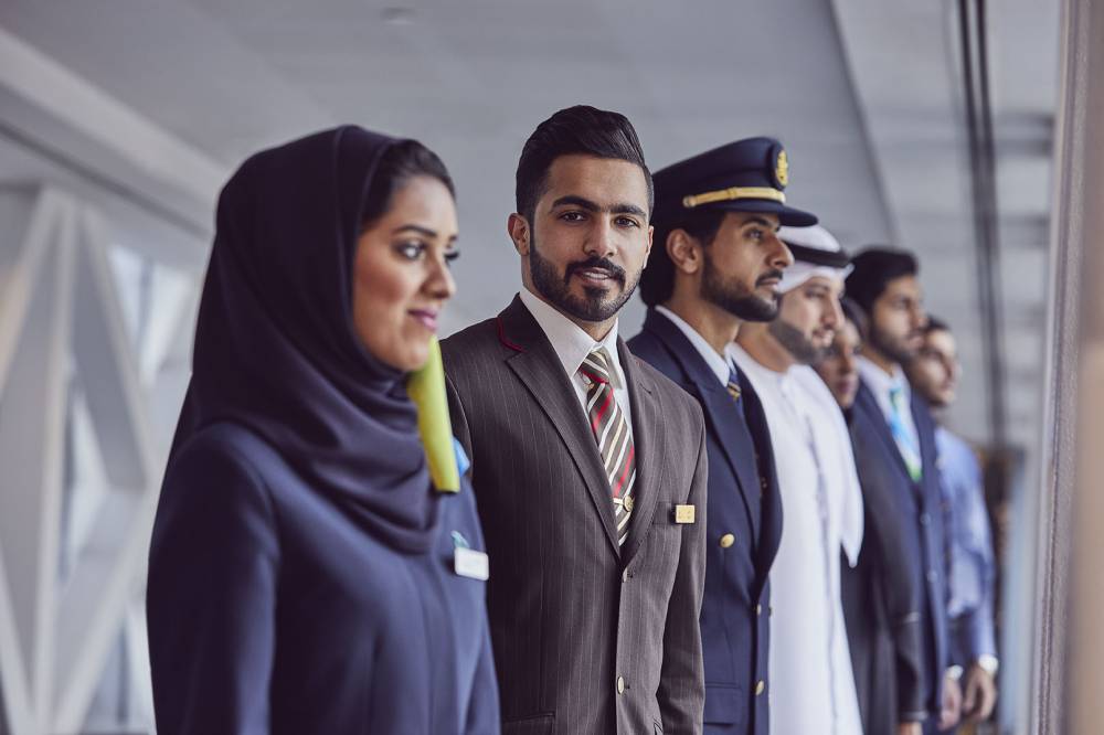 «طيران-الإمارات»-بحاجة-لـ-6000-مضيف-طيران-جديد