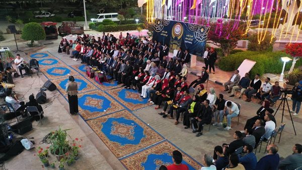 رئيس-جامعة-المنيا-يشهد-الإفطار-الجماعي-لأسرة-طلاب-من-أجل-مصر