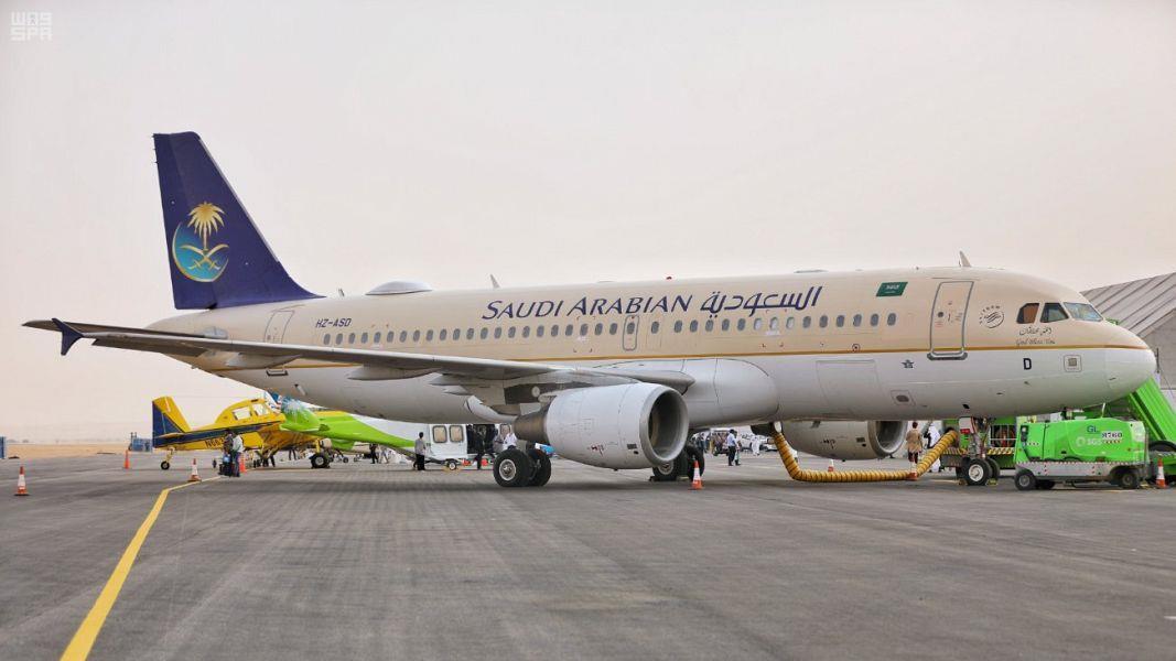 تعرض-طائرة-لـ-السعودية-لحادِث-في-مطار-الخرطوم.-والشركة-تعلق-جميع-الرحلات-إلى-السودان