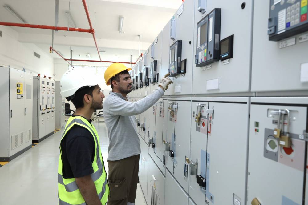 «كهرباء-الشارقة»-تشغل-محطة-جديدة-لنقل-الطاقة-بمنطقة-حلوان