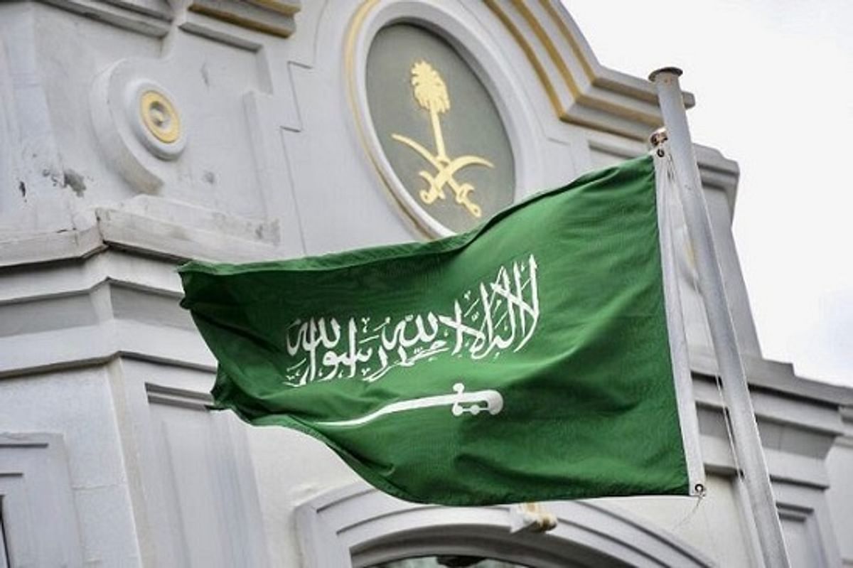 السفارة-السعودية-في-لبنان-تطالب-المواطنين-بسرعة-مغادرة-الأراضي اللبنانية