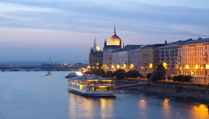 أفضل-التجارب-السياحية-عند-قضاء-شهر-العسل-في-بودابست