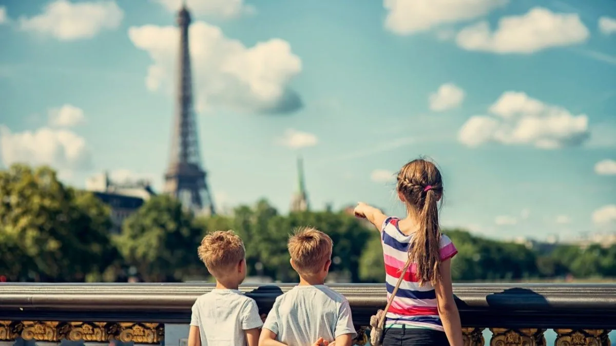 نصائح-قبل-السفر-إلى-فرنسا-مع-الأطفال